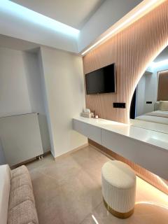 N K Suite Design Comfort Lycabettus view - 1