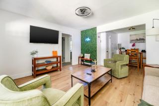 Relax and Explore - Knoxville Stay with Hot Tub and Grill - 1