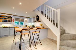 Blue Poppy House - 1