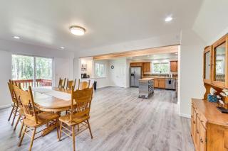 Spacious & Scenic Wasilla Getaway Near Adventures - 1