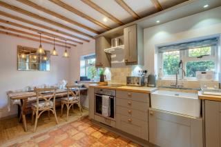 Golden Goose Cottage - 9