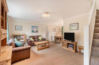 Lionels Den - Wooler - 9