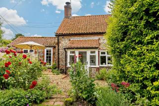 Dolphin Cottage - 7