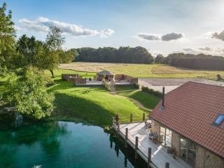 The Pond Barn - 7