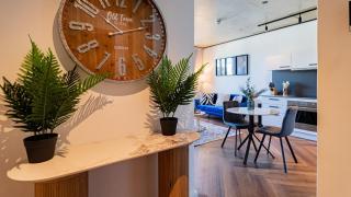 The Bridgewater collection 411- Luxury 1 bed Morden Apartment at Century City - 3