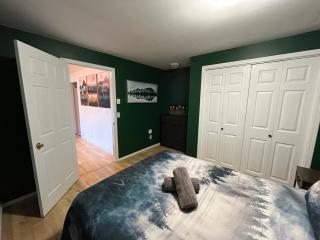 Lake View Suite, Forest Retreat, Balfour BC - 8