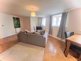 2 bed Town Apartment - 6