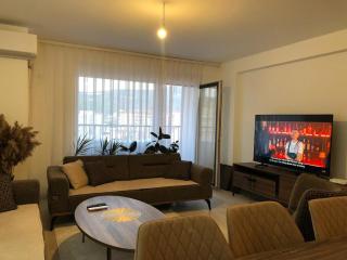 New Modern Apartment - 0