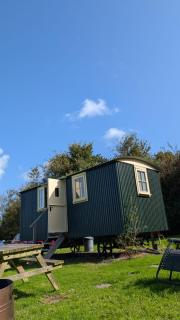 Harmony Hut Hot Tub 2 miles from beach,in rural setting Bude Cornwall - 2