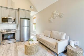 1 Mi to Galveston Beach, Seawall Renovated Home! - 7
