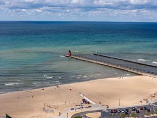 Lux Beach Home Lake Views Firepit - 2