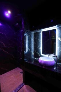 Deluxe Suite 212 - Castle De Paris - 1