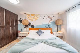 Tropical 4Bd Villa w Pool, Games & BBQ by Beach - 3