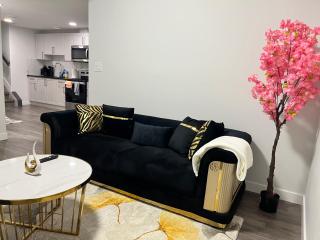 One bedroom private entrance suite - Edmonton - 5