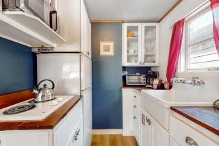 Hidden Villa Cottage #1 - The Nautical Cottage - 1