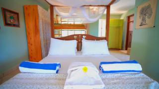 The Pool House & The Colobus House, Bella Seaview, Diani Beach, Kenya - 7