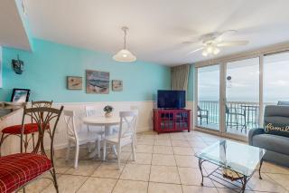 Pelican Beach Resort 1003 - 5