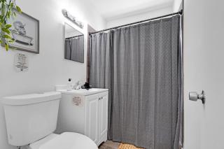 Luxury Miami Home Close to Beach & Aventura Mall - 4