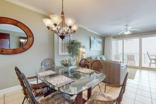 Regency Isle 903 - 4