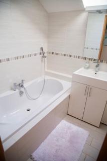 Luxury Coastal Escape with Hot Tub for 8 - 7