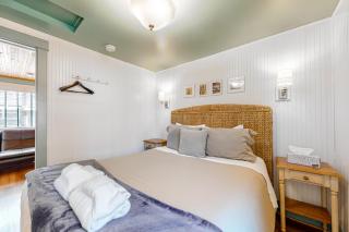 Hidden Villa Cottage #3 - The Garden Cottage - 1