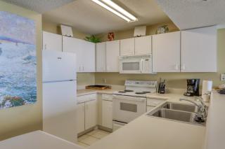 Pelican Beach Resort 1802 - 1