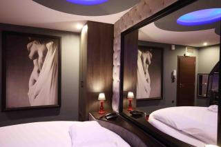 Deluxe Suite 215 - Castle De Paris - 6