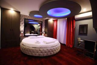 Deluxe Suite 215 - Castle De Paris - 1