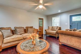 Waterfront Home with Dock and Yard, 4 Mi to Farmville! - 9