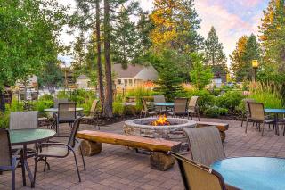 Seventh Mountain Getaway - 5
