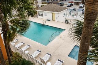 Gulfview II 209 - 8