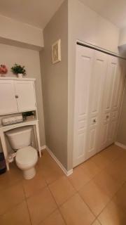 Boho Retreat 3BD Condo Close to Ottawa - 7