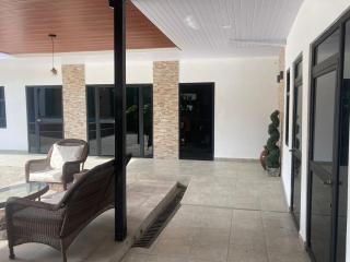 Amazing home with outdoor space, Pool and Parking - 1