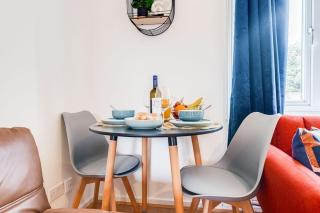 Stylish Beckton Flat near City Airport & ExCeL London - 5