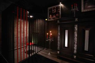 Experience Room 103 - Castle De Paris - 5