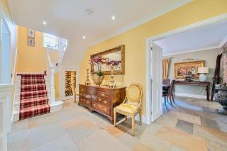 Moor End Manor - 4