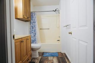Cozy Retreat w Private Yard, Horse & Pet Friendly - 6