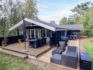 6 person holiday home in Ålbæk - 2