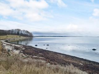 Charming Cottage by Beach - By Traum Ferienwohnungen - 2