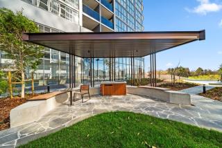 Apartment with Gym and Indoor Pool Access - 4