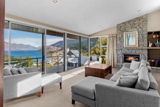 Remarkable Location - Queenstown - 2