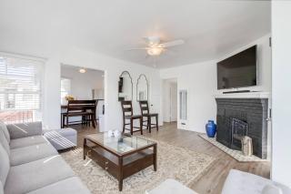 Tourmaline Beach Cottage South -Steps to Ocean, AC - 8