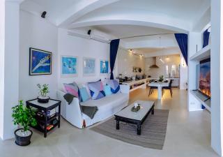 Stunning luxe 220sm villa by the sea entirely private with own pool - 4