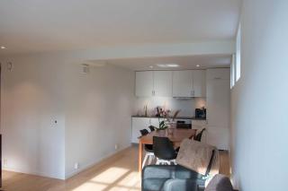 Arctic View 2-Bedroom Apartment - 8
