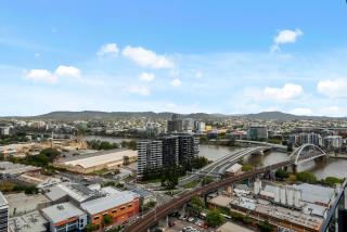 South Bank 1BR with Stunning Views and Best Location - 6