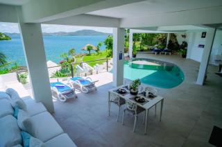 Stunning luxe 220sm villa by the sea entirely private with own pool - 0