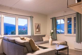 Stylish 2BR Stay in the Heart of Tromso - 0