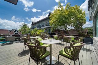Howard Johnson by Wyndham Phuket Naiyang - Landkreis Thalang - 2