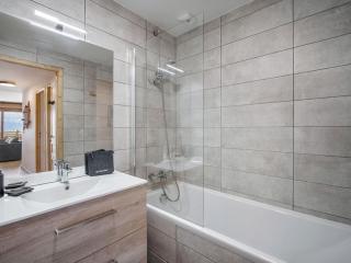 Appartement T3 cabine, terrasse, garage, 8 pers. - FR-1-809-24 - 1