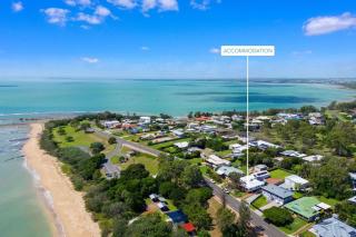 Esplanade Ease - Absolute Beachfront in Hervey Bay - 6